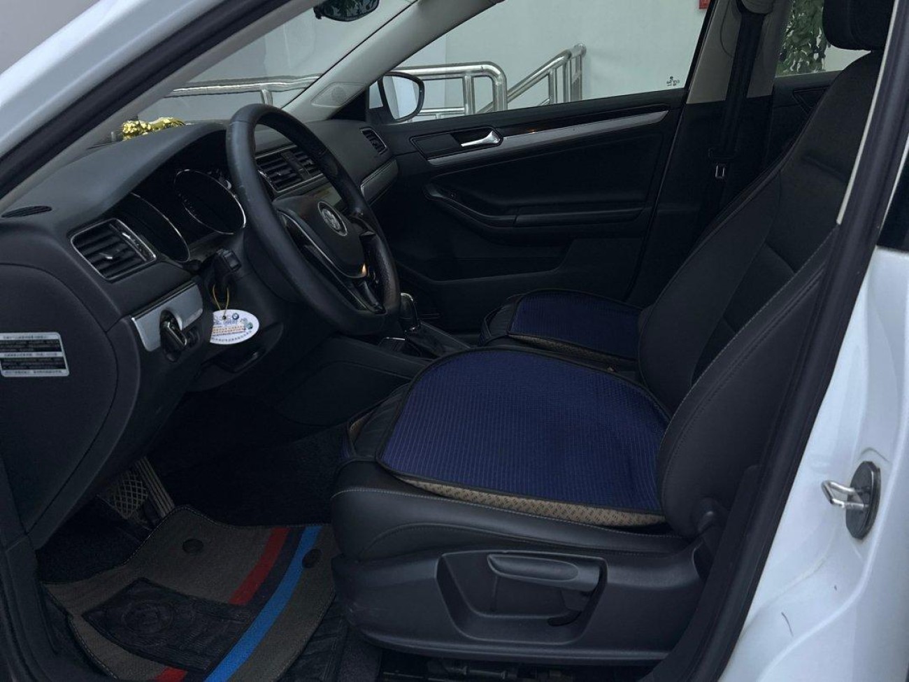 Volkswagen Sagitar 2016