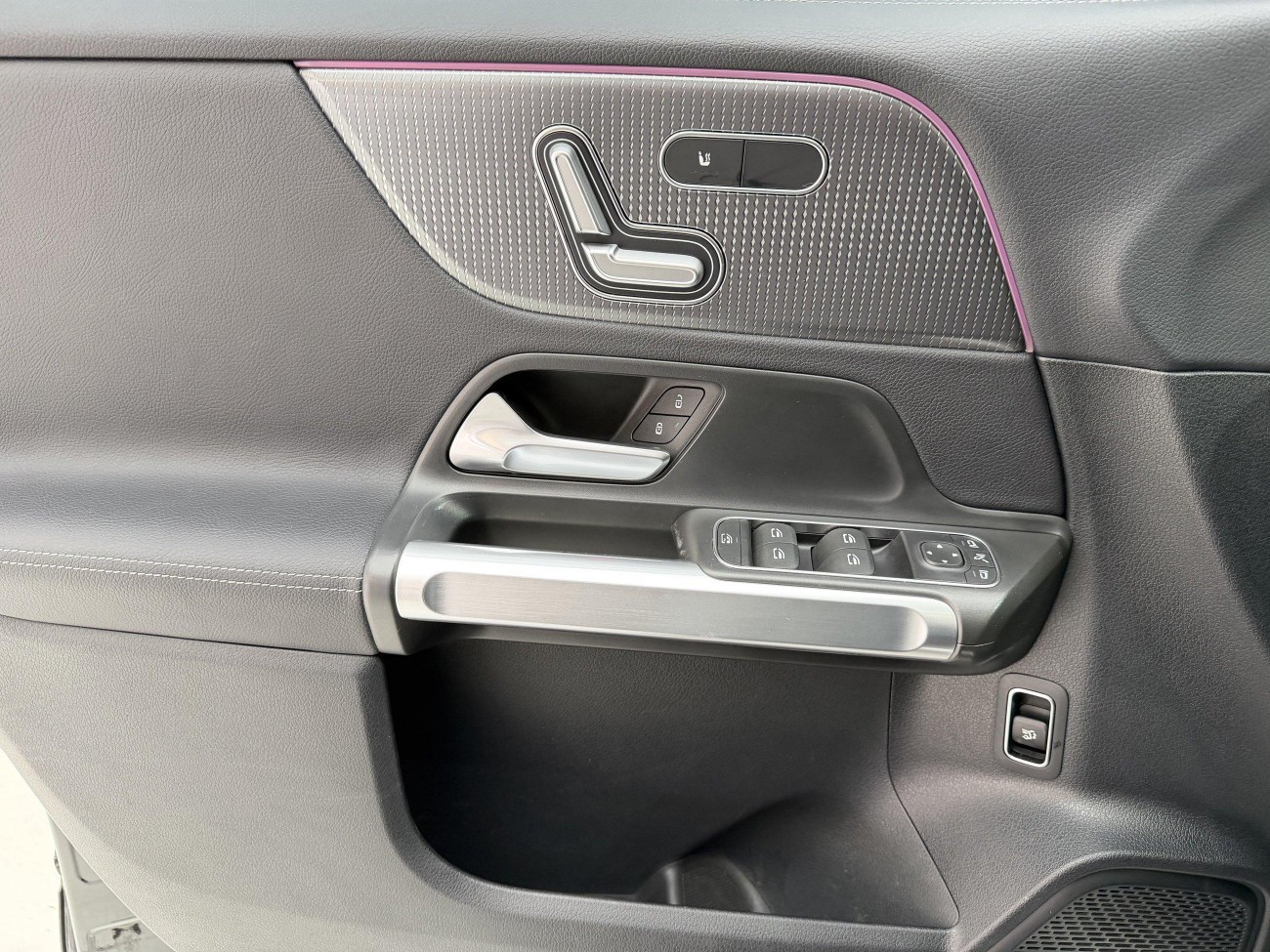 Mercedes-Benz GLB 2021