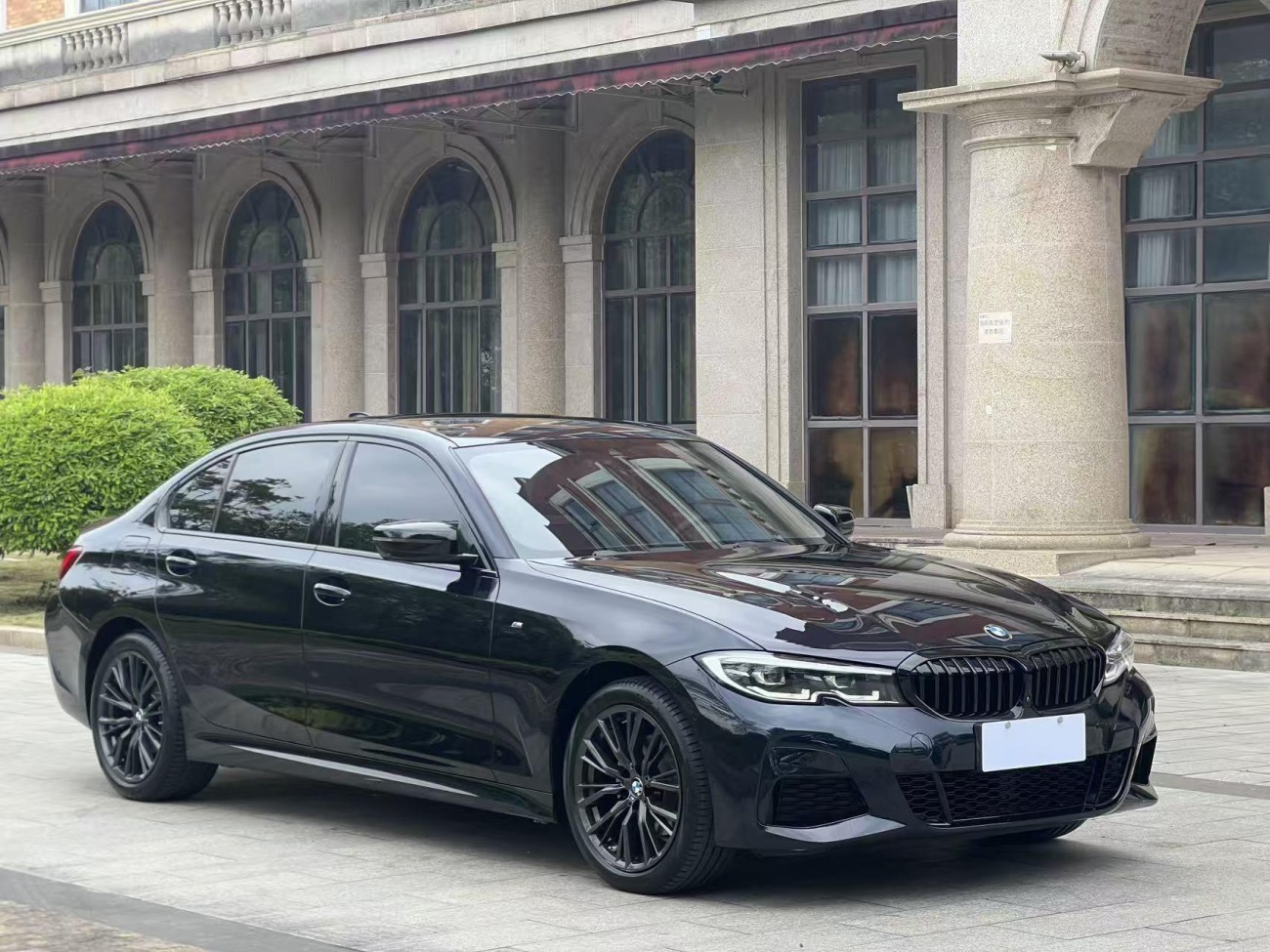 BMW 325Li 2022