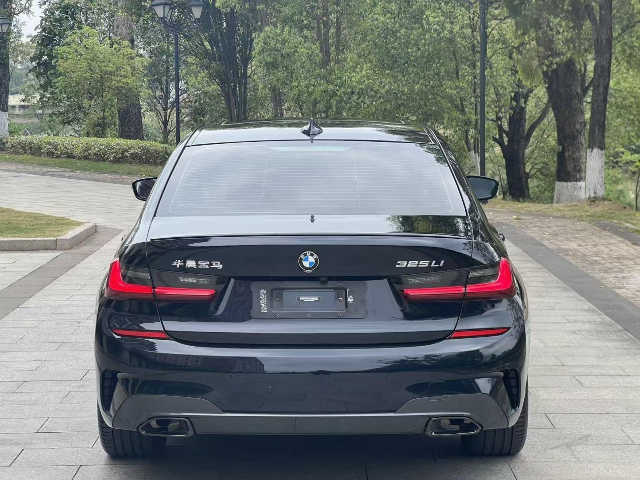 BMW 325Li 2022