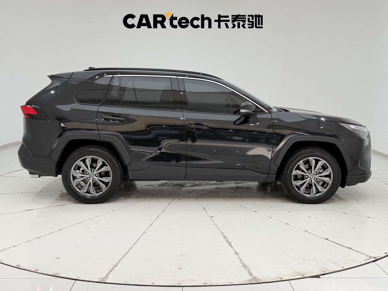 Toyota RAV4 2024