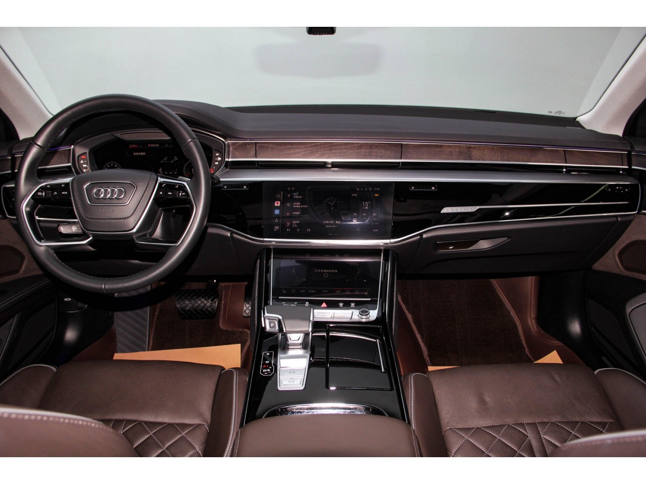 Audi A8L 50 TFSI 2023