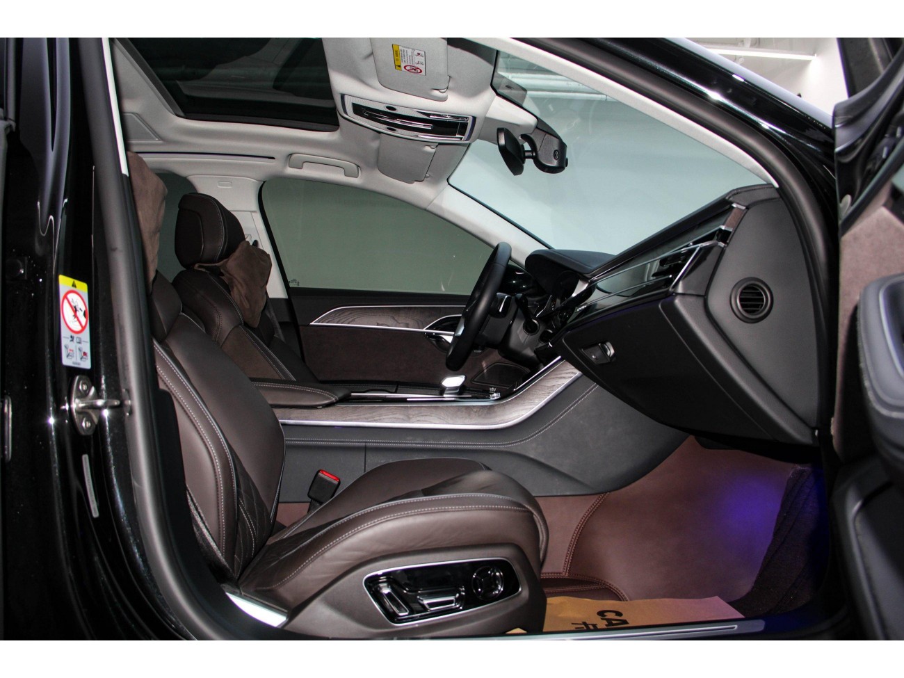 Audi A8L 50 TFSI 2023