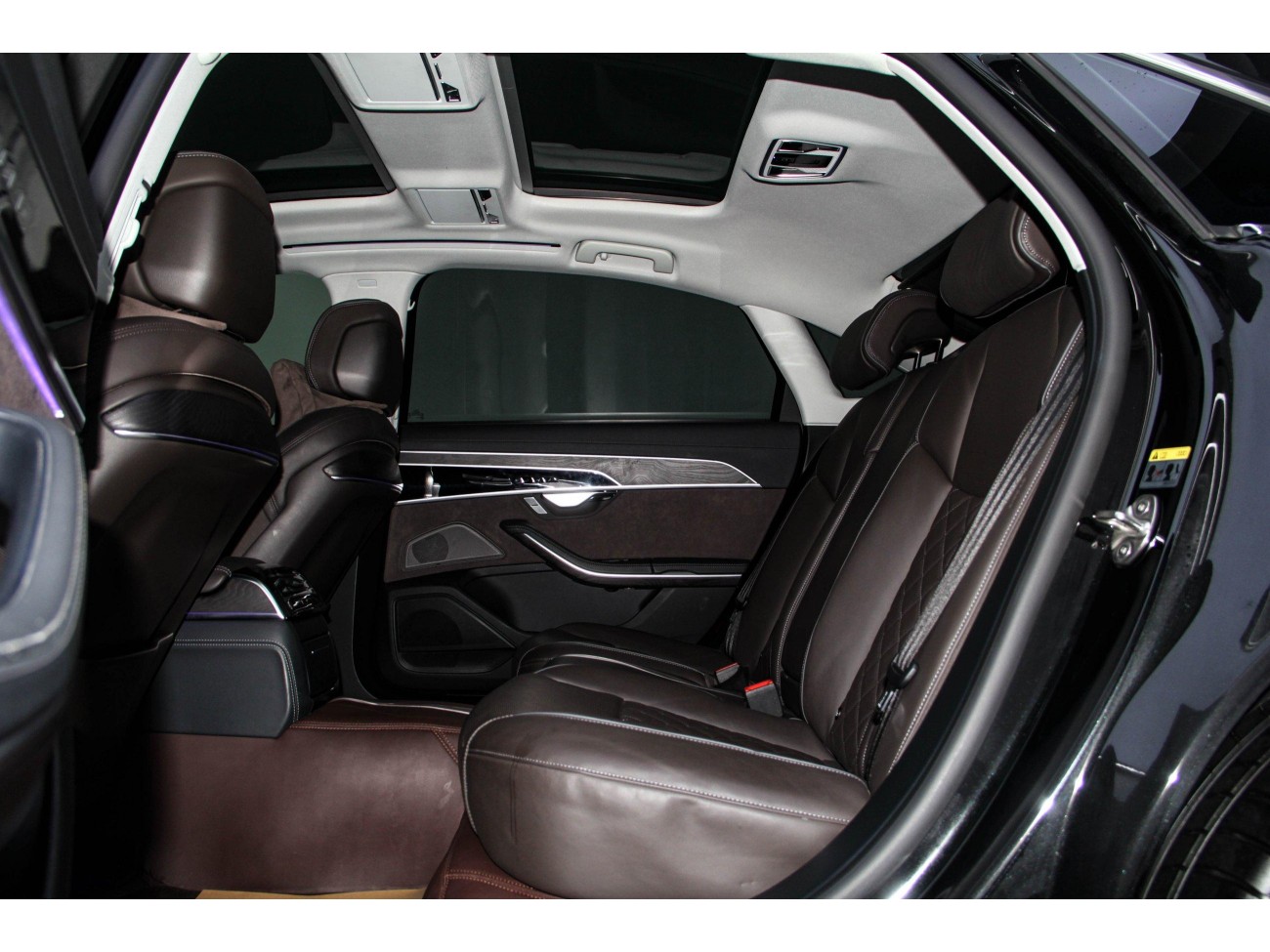 Audi A8L 50 TFSI 2023
