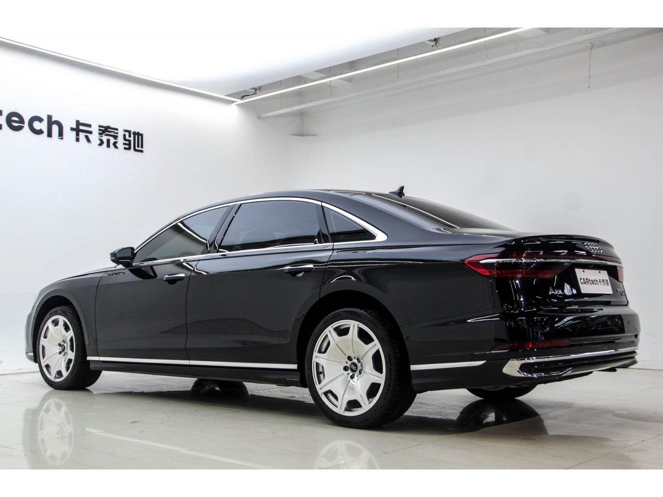 Audi A8L 50 TFSI 2023
