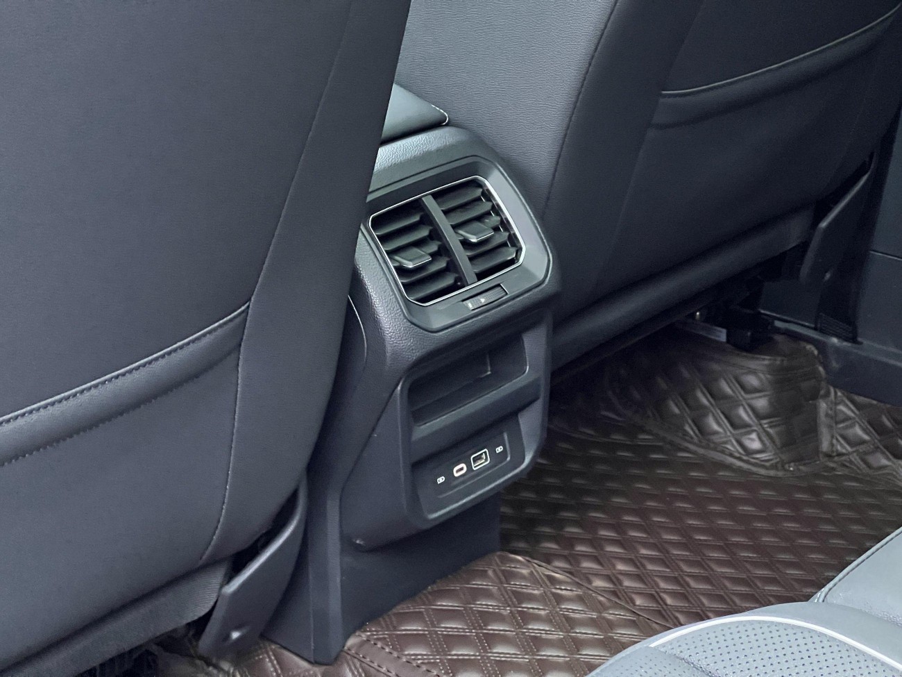 Volkswagen Tiguan L 2022