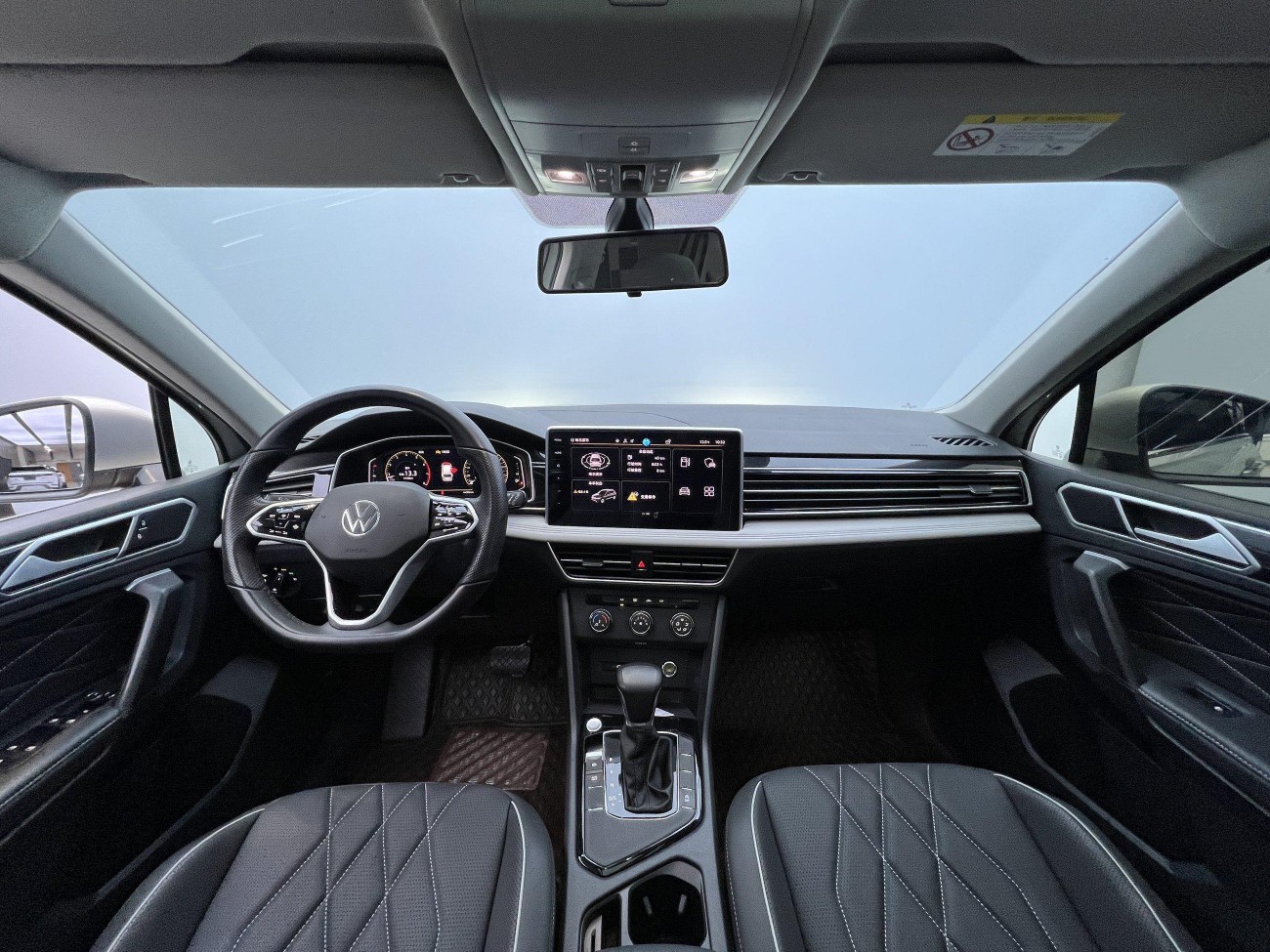 Volkswagen Tiguan L 2022