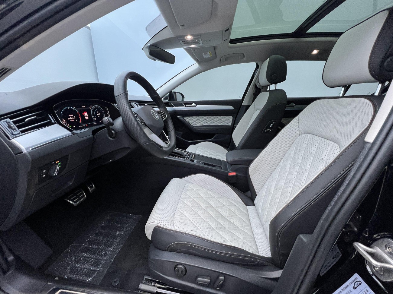 Volkswagen Magotan 2025