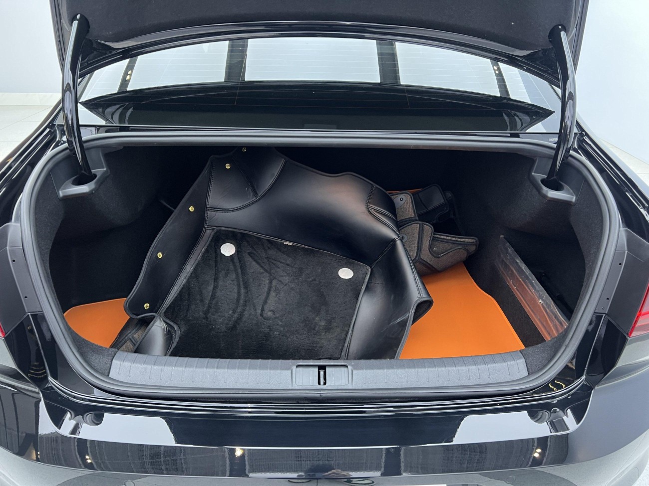 Volkswagen Magotan 2025