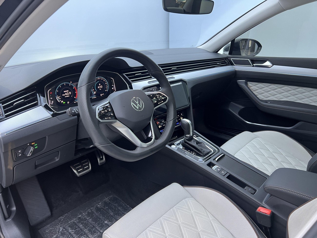 Volkswagen Magotan 2025