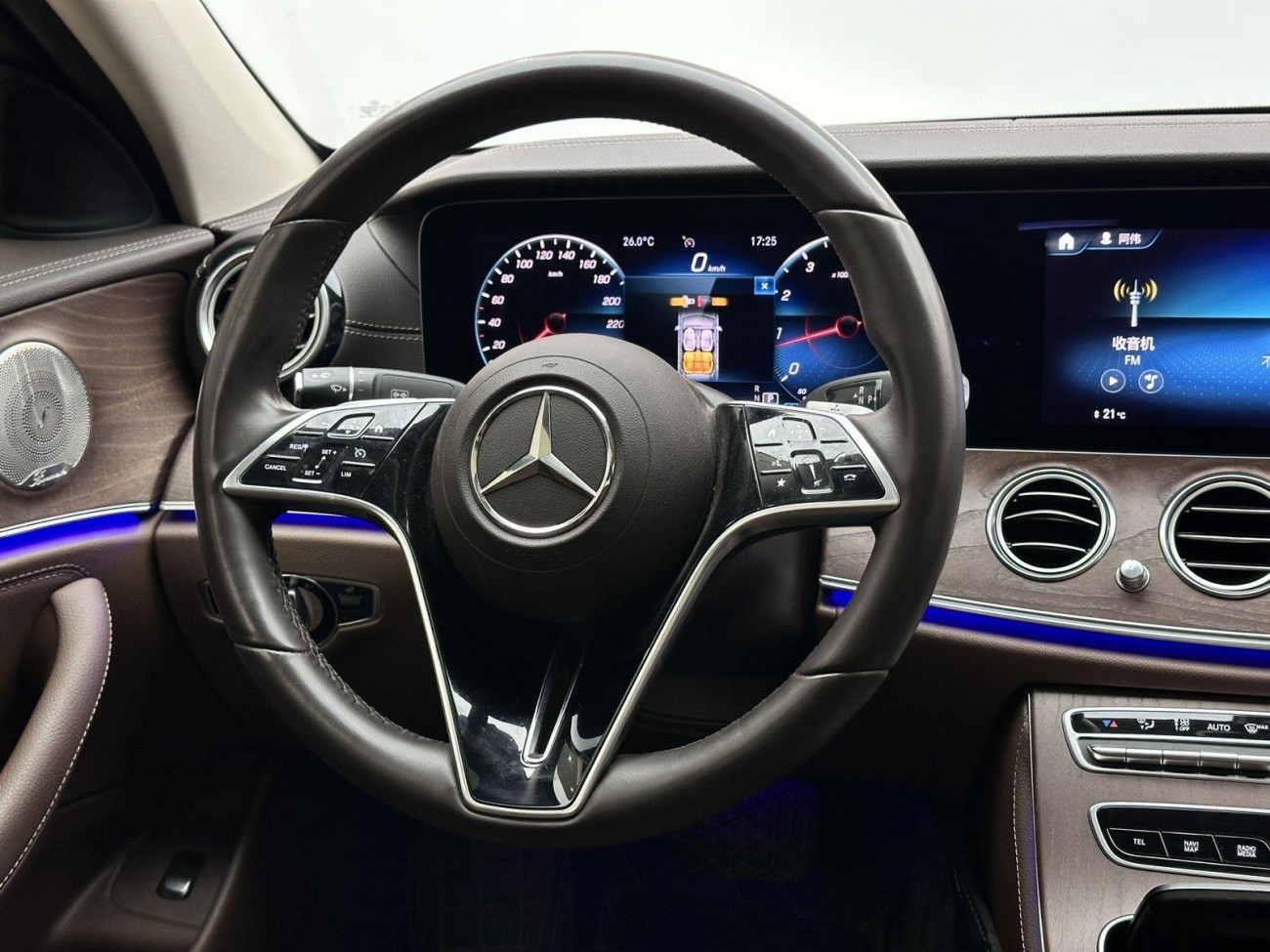 Mercedes-Benz E 300 L 2021