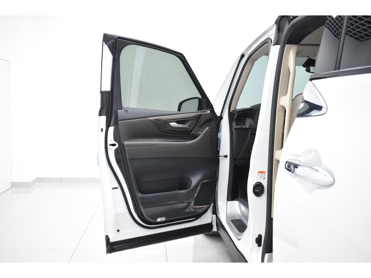 Toyota Alphard 2026
