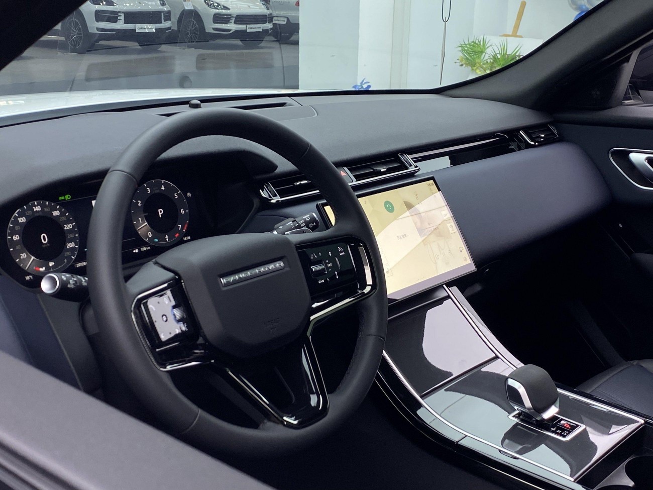 Land Rover Range Rover 2024