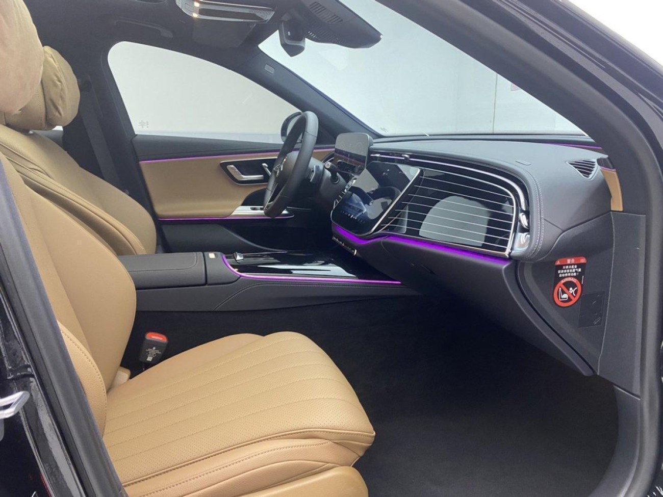 Mercedes-Benz E 260 L 2025