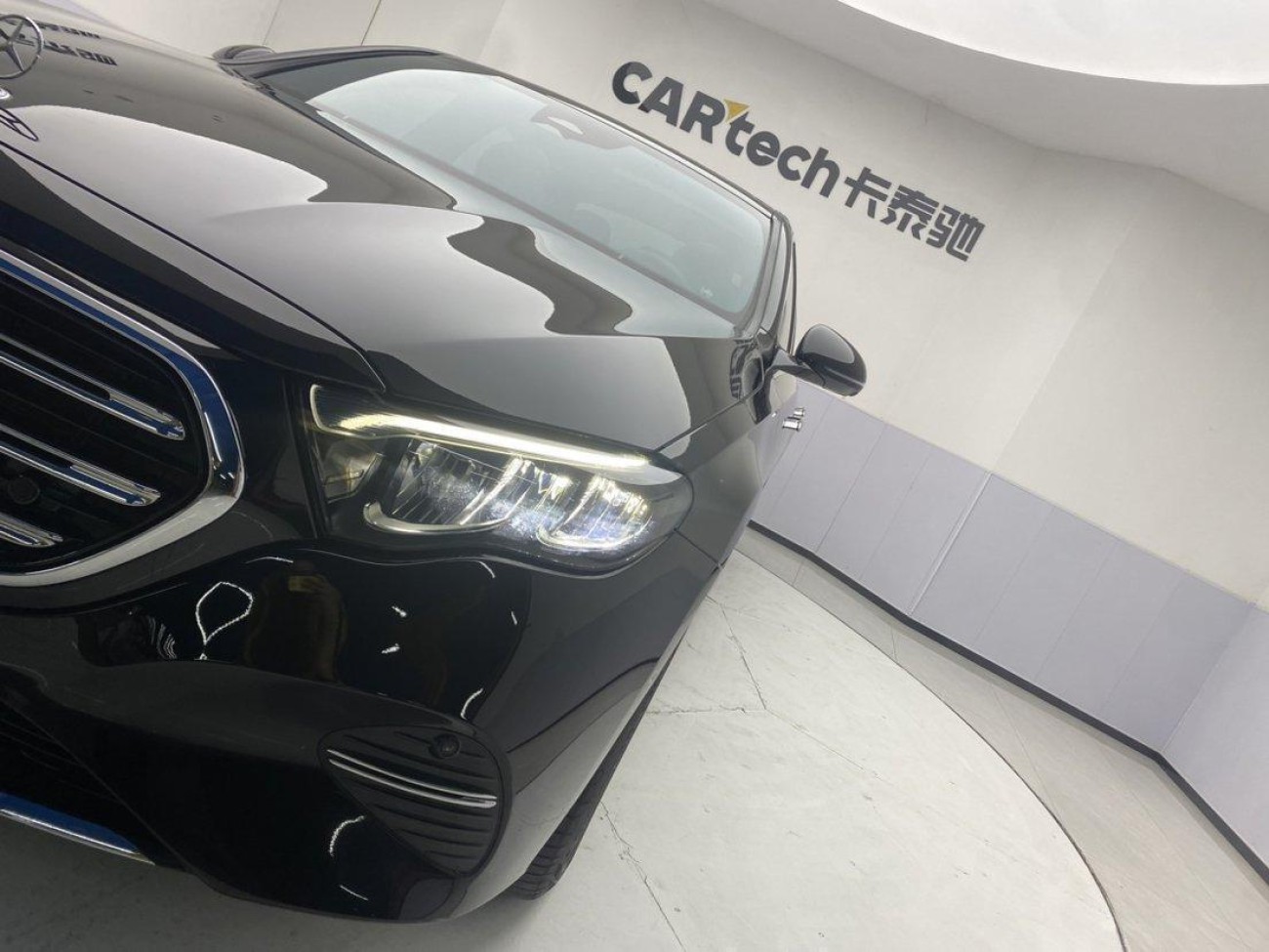 Mercedes-Benz E 260 L 2025