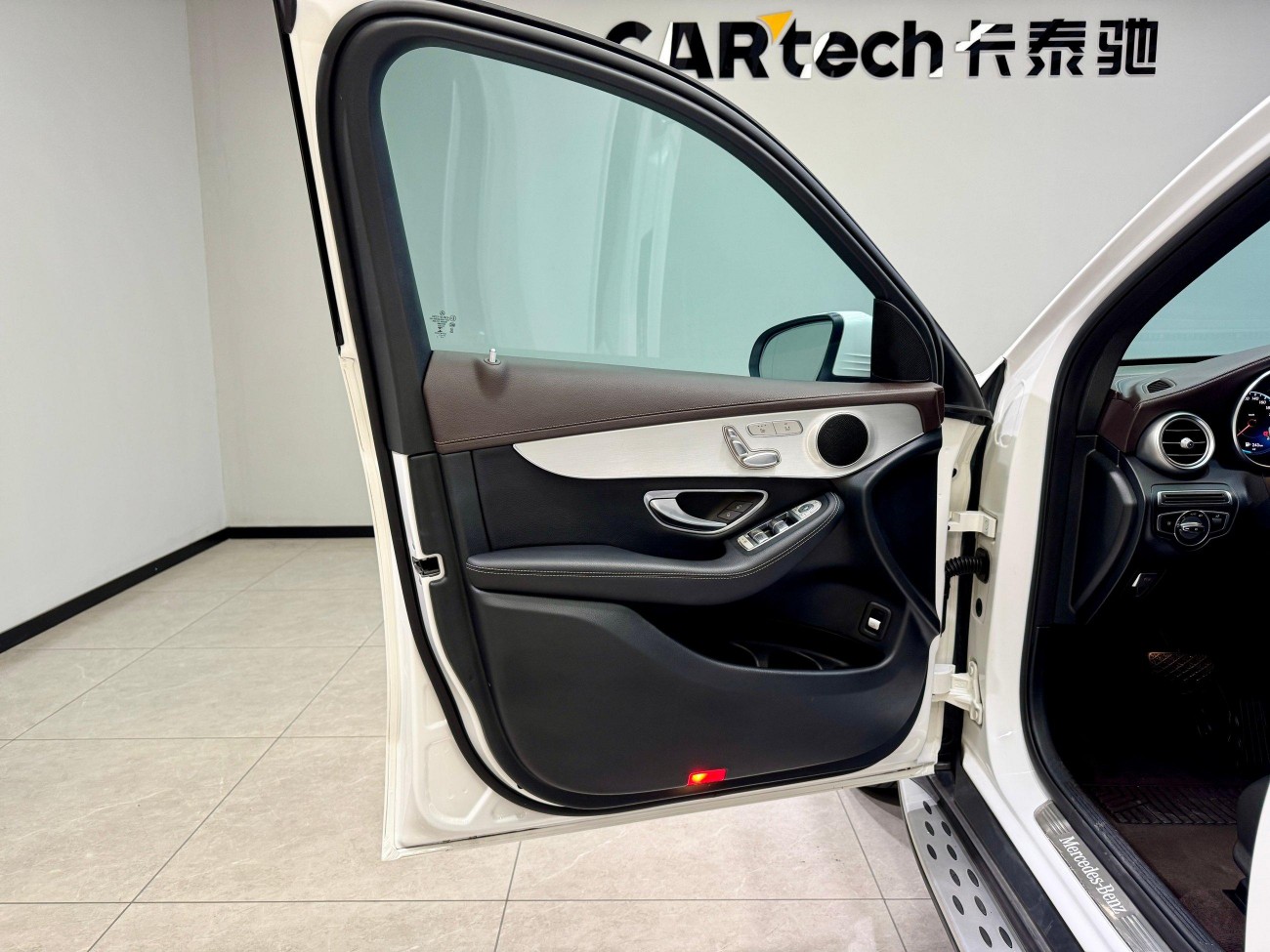 Mercedes-Benz GLC 260 L 2021