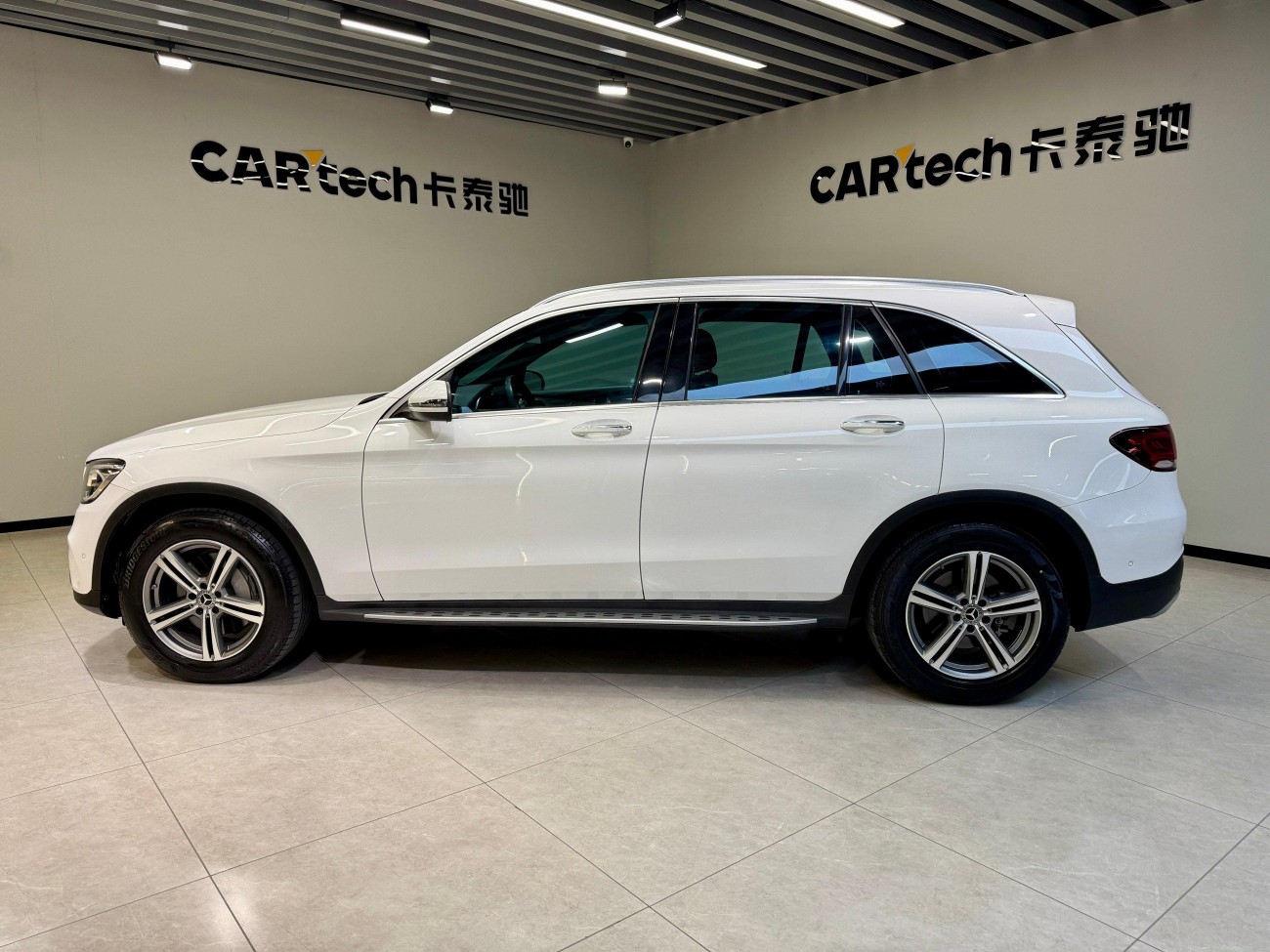 Mercedes-Benz GLC 260 L 2021