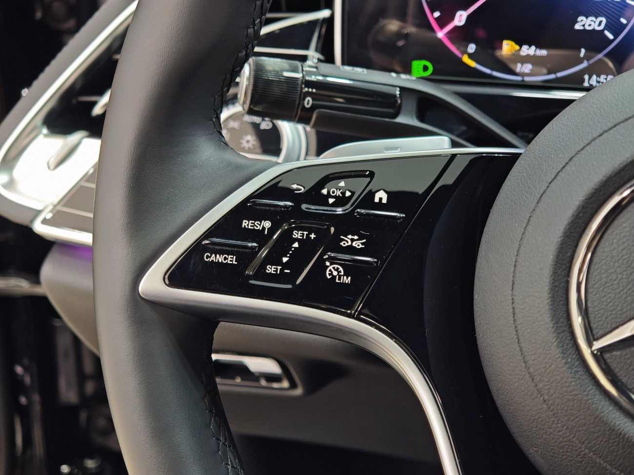 Mercedes-Benz E 260 L 2025