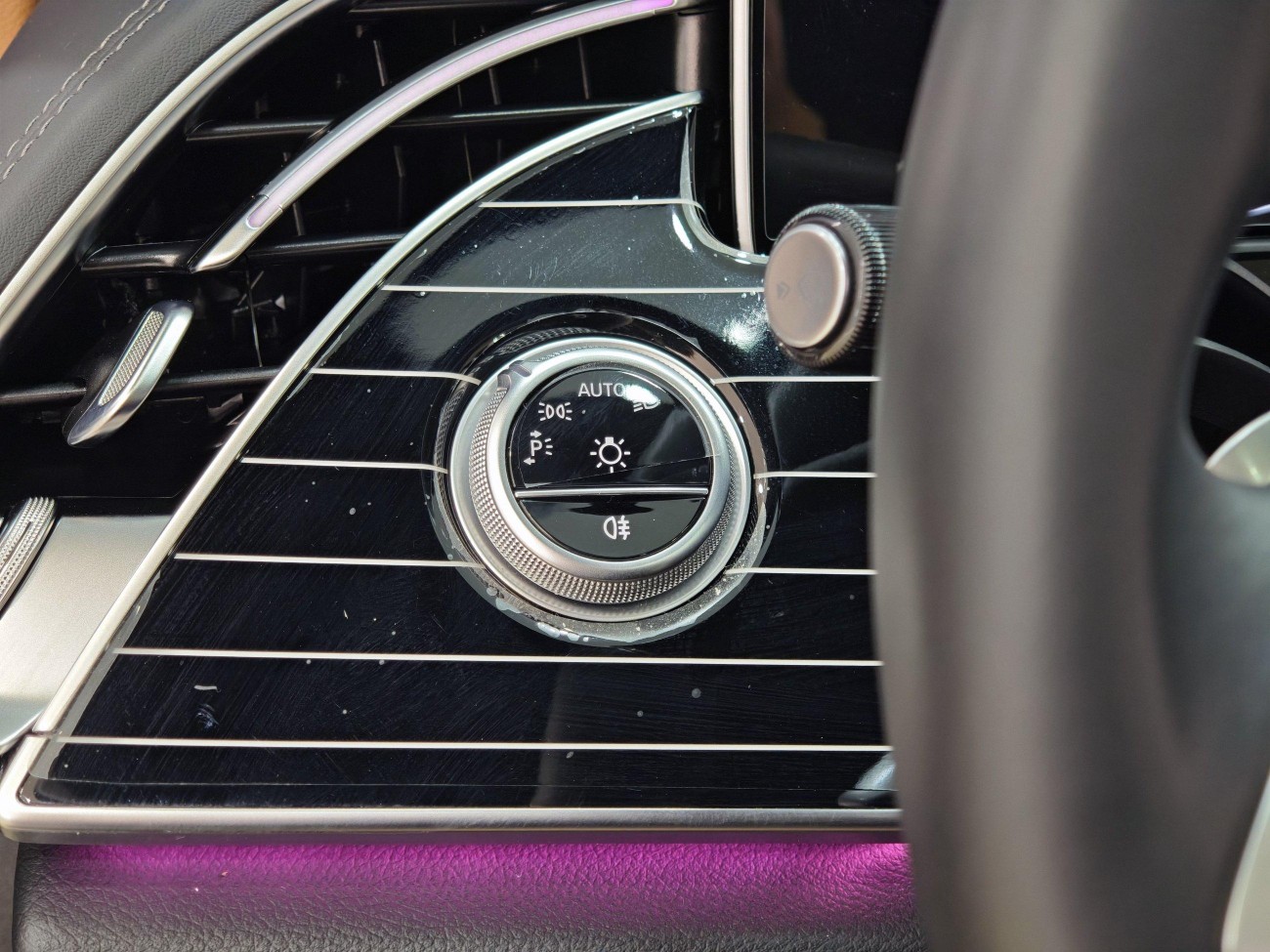 Mercedes-Benz E 260 L 2025