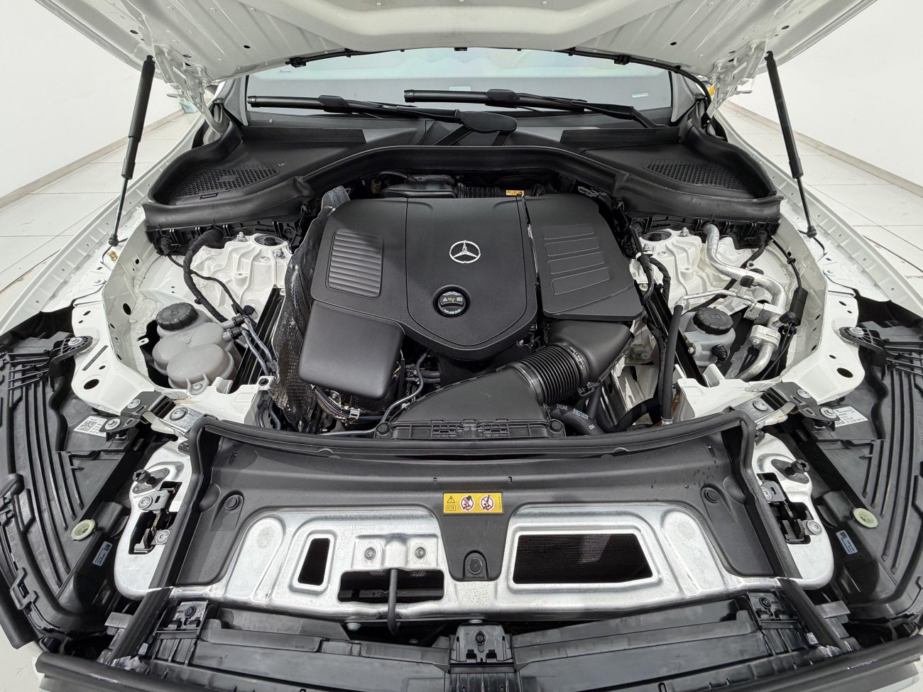 Mercedes-Benz GLC 260 L 2023