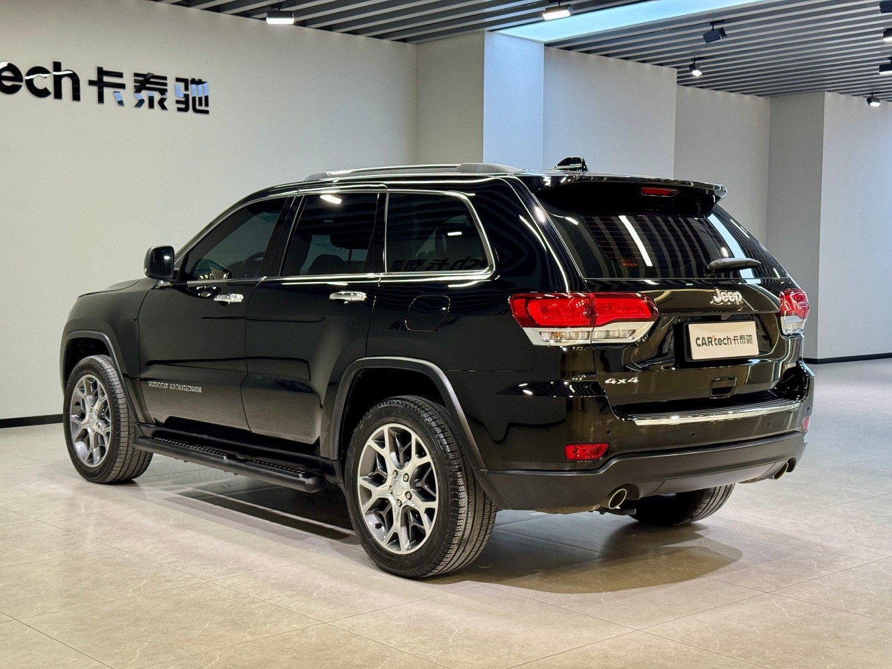 Jeep Grand Cherokee 2021
