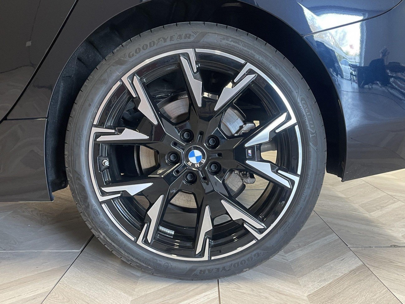 BMW 225L 2025