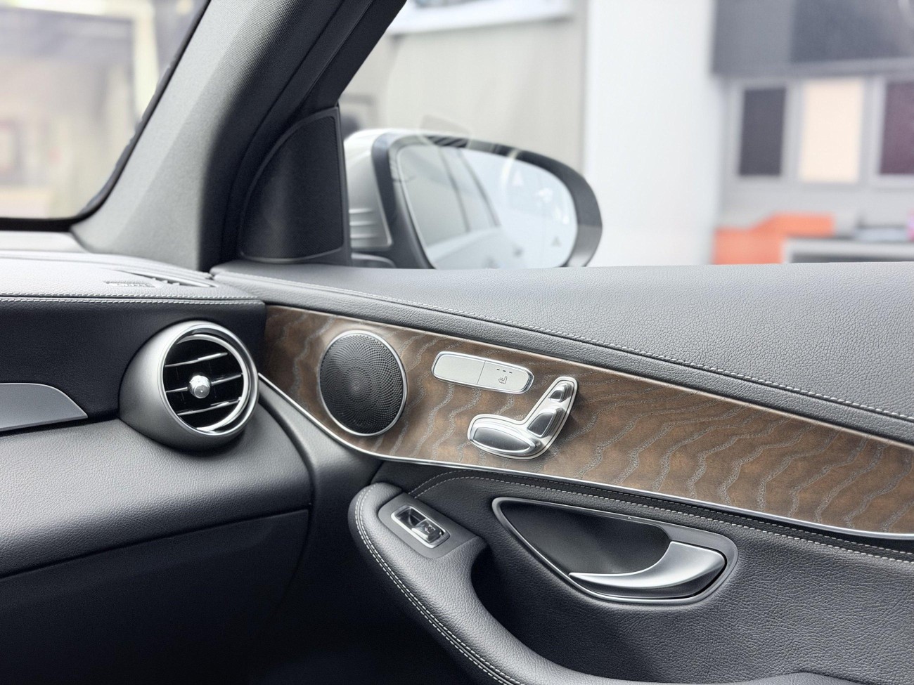 Mercedes-Benz GLC 300 L 2019