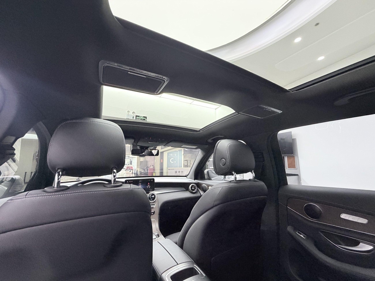 Mercedes-Benz GLC 300 L 2019