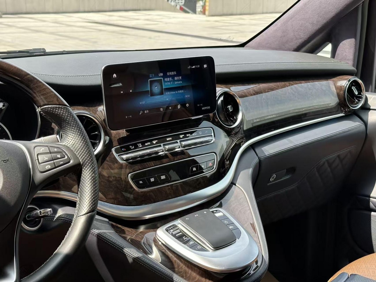 Mercedes-Benz V 2022