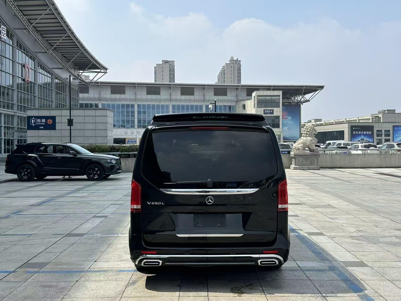 Mercedes-Benz V 2022