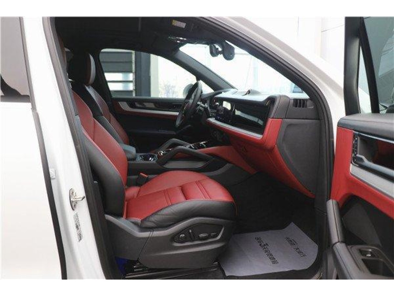 Porsche Cayenne 2023