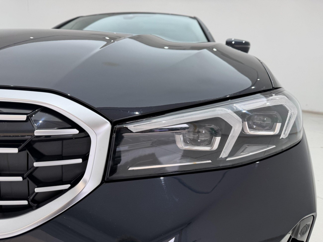 BMW 325Li 2024