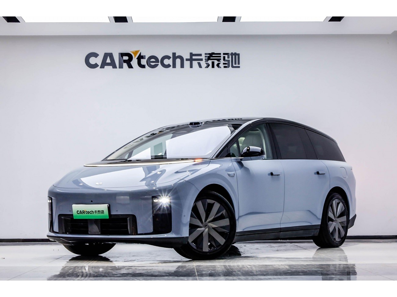 Li Auto i8 2025