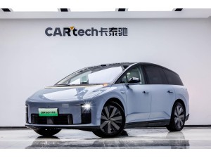 Li Auto i8 2025