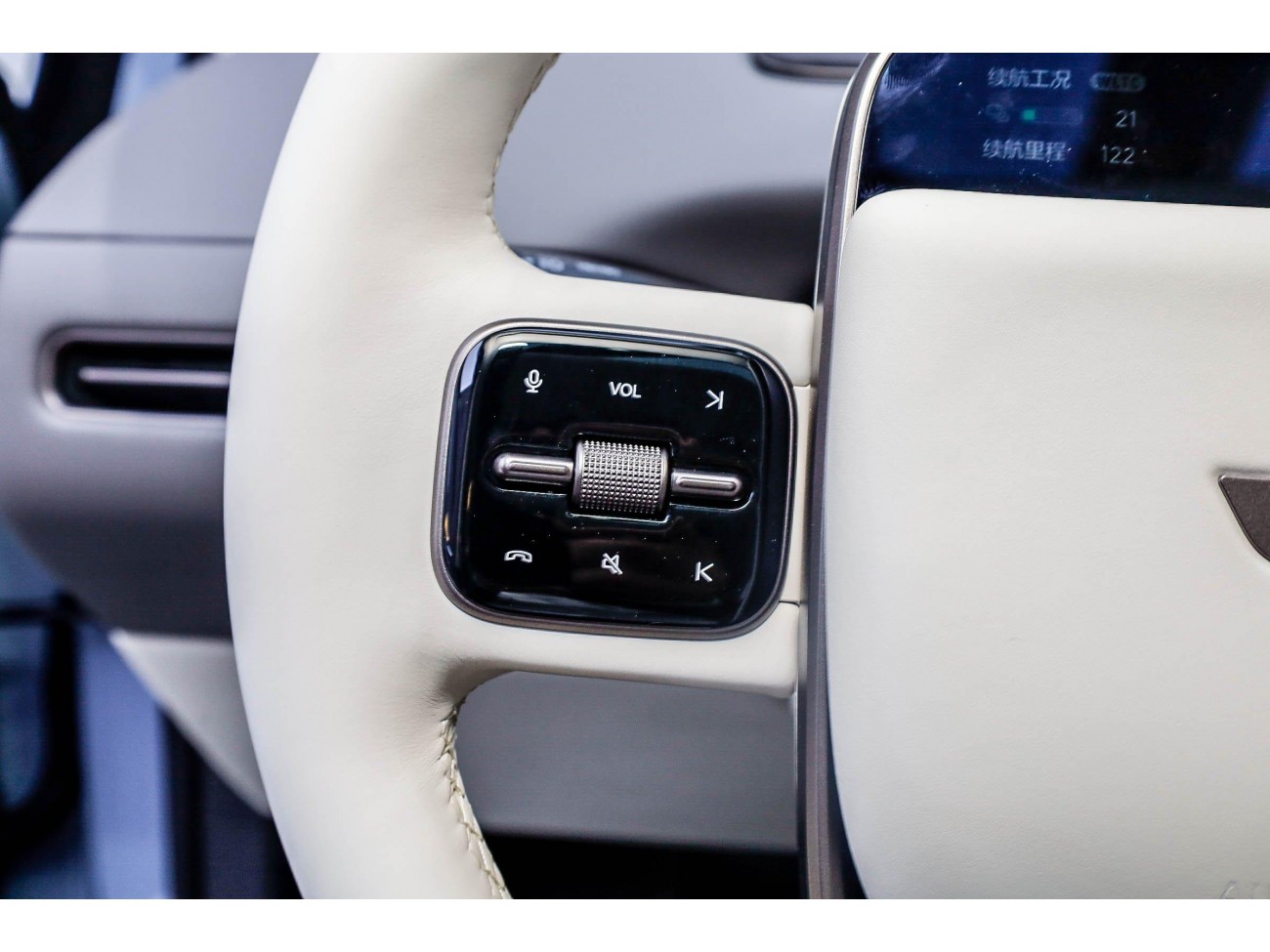 Li Auto i8 2025