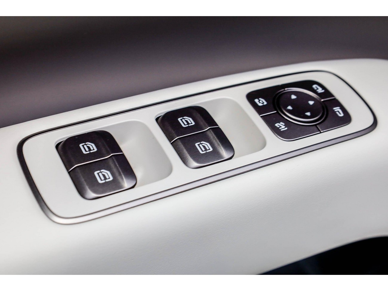 Li Auto i8 2025