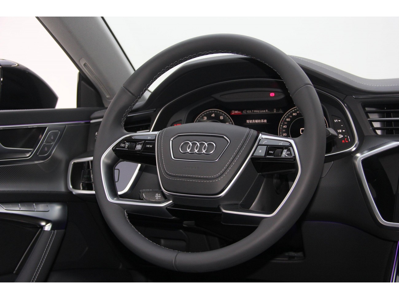 Audi A7L 45 TFSI 2025