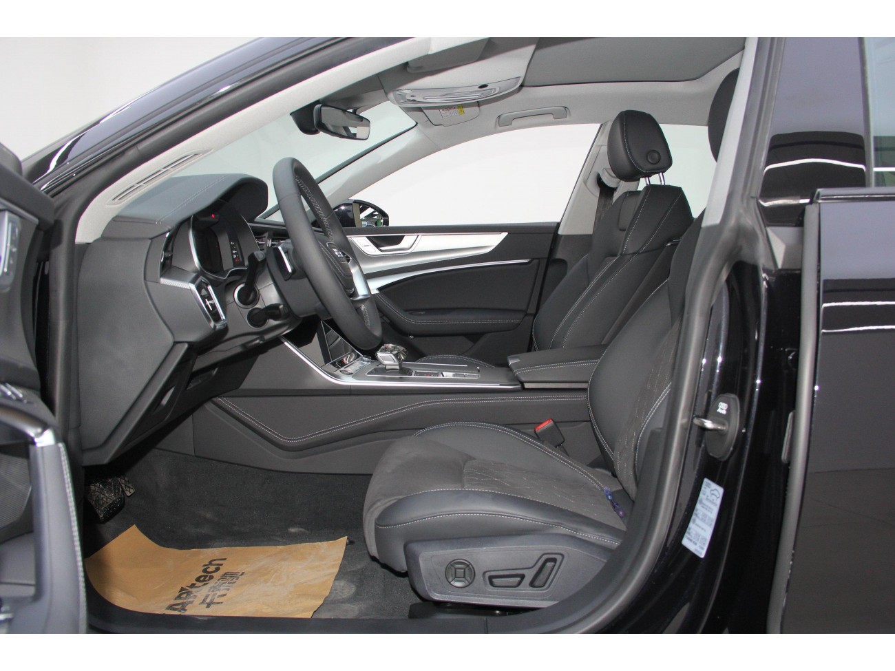 Audi A7L 45 TFSI 2025