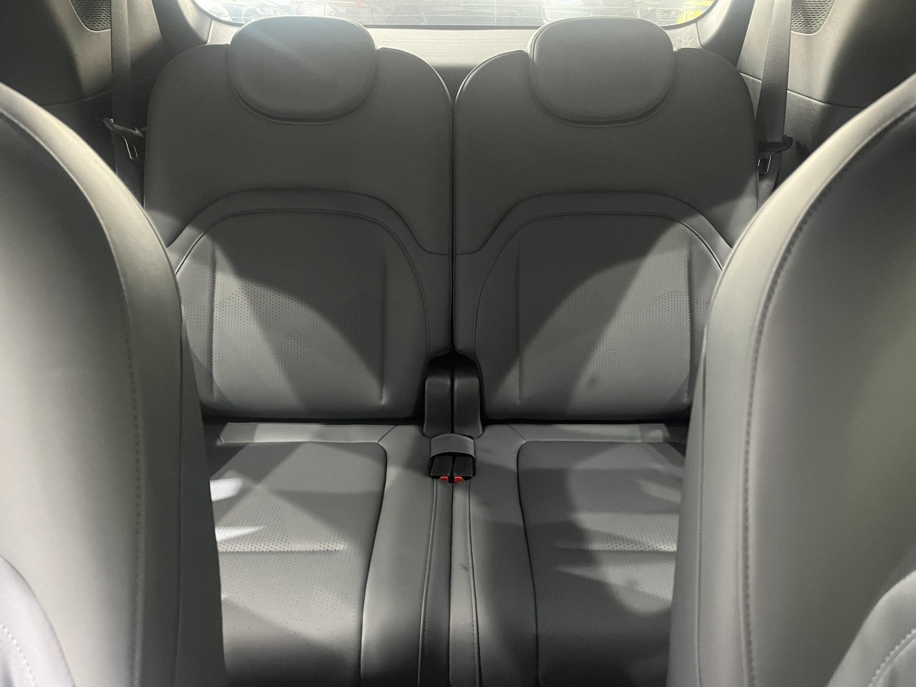 Dongfeng eπ008 2024