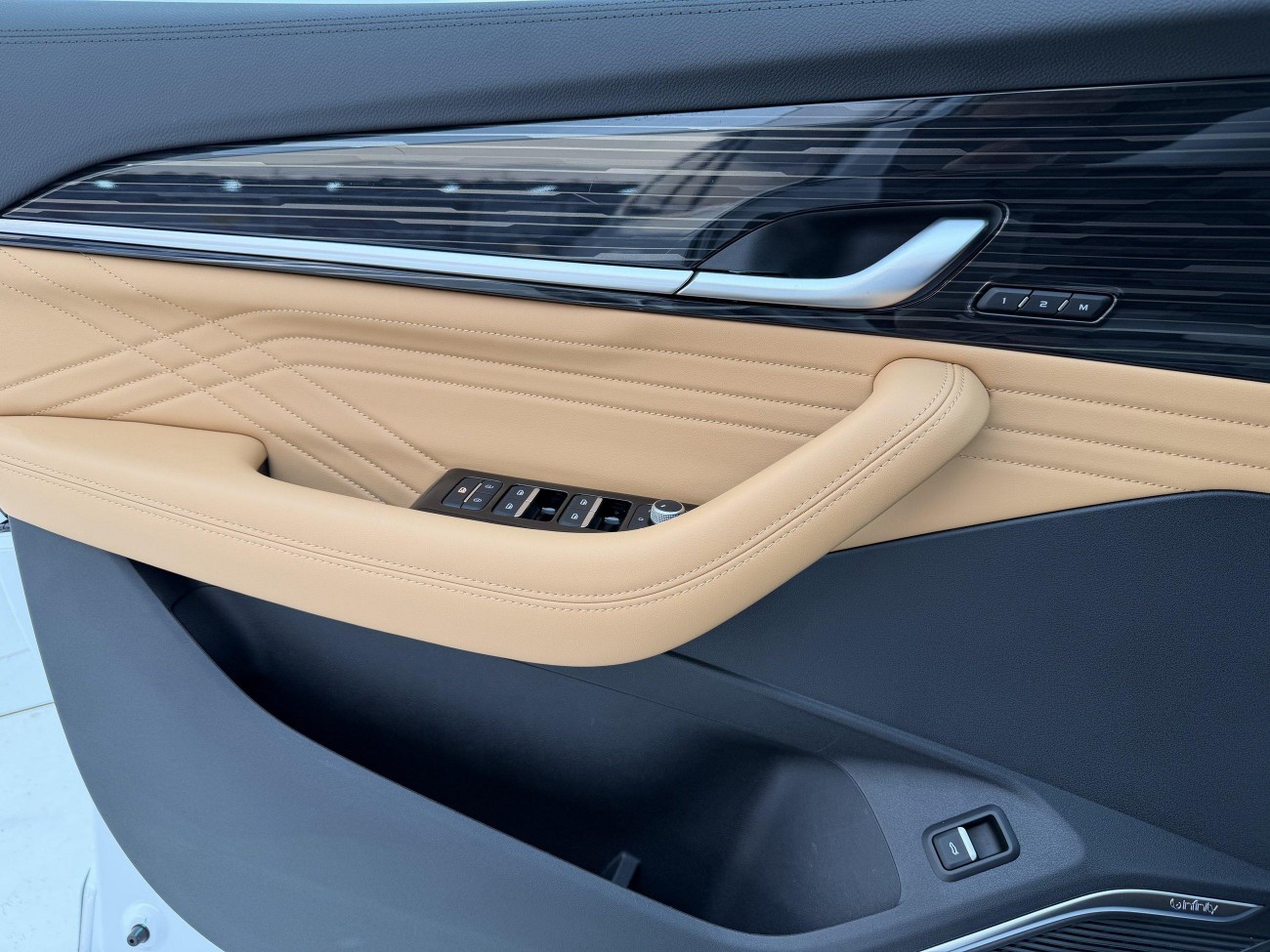 Geely Xingyue L 2025