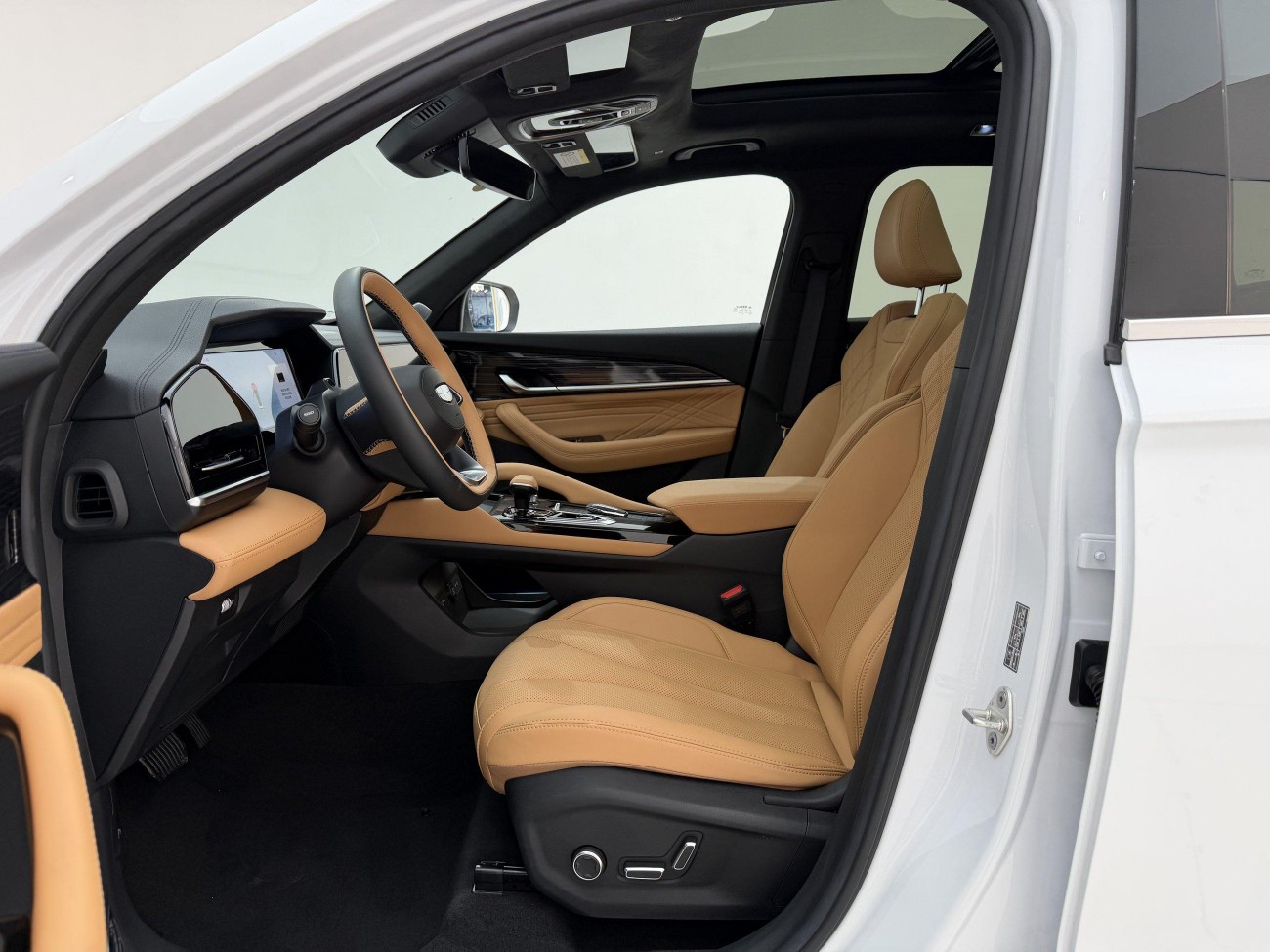 Geely Xingyue L 2025