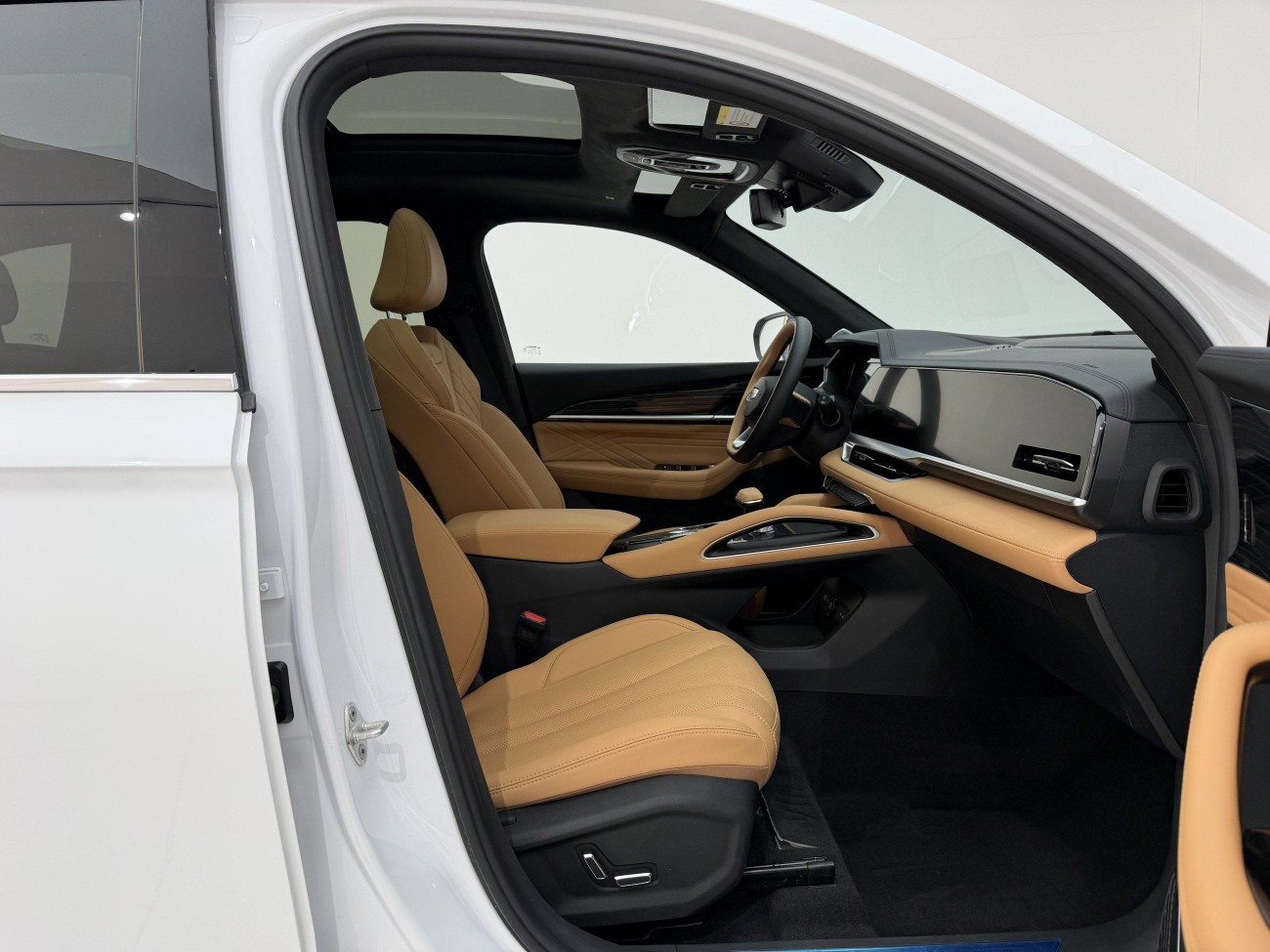Geely Xingyue L 2025