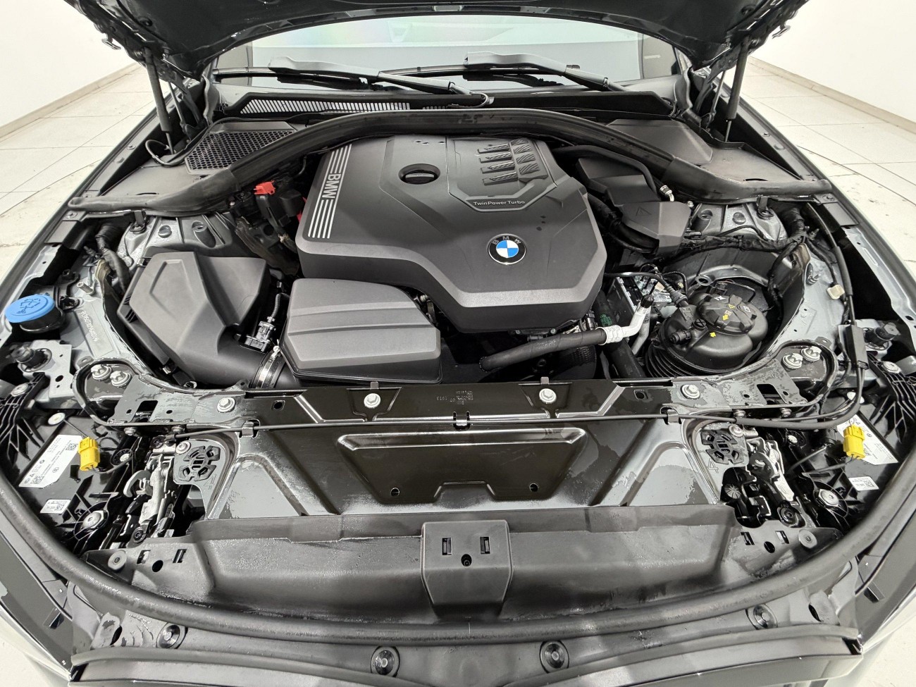 BMW 325i 2023
