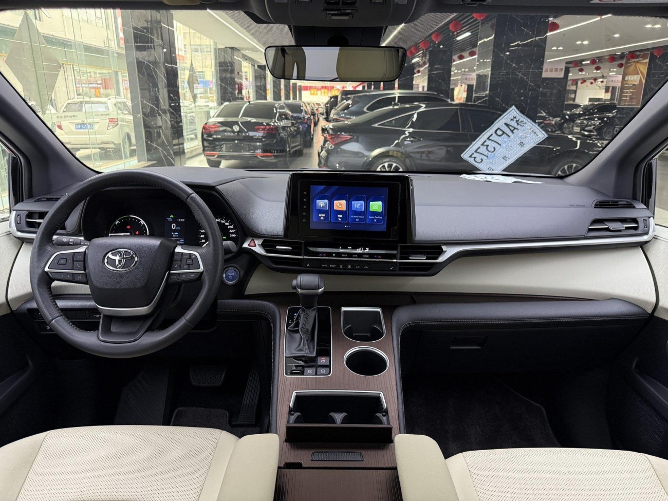Toyota Sienna 2024