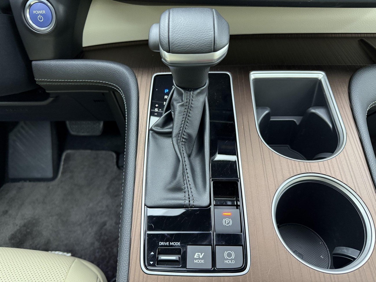 Toyota Sienna 2024