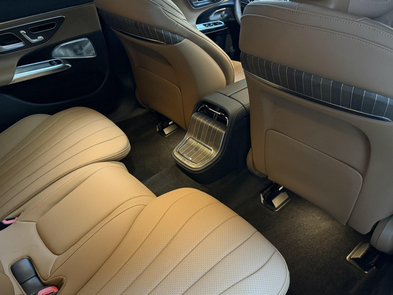 Mercedes-Benz E 300 L 2025