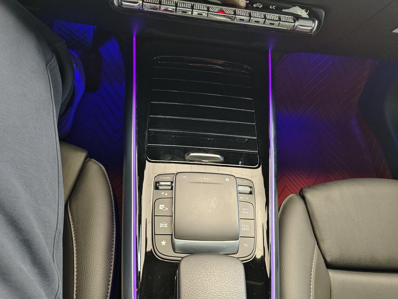Mercedes-Benz GLA 200 2021