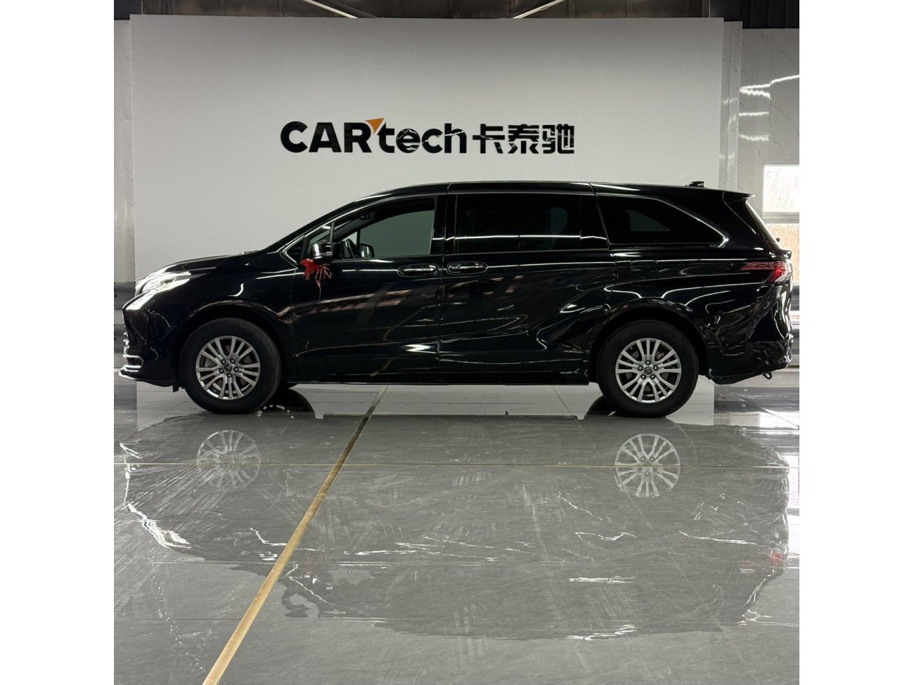 Toyota Sienna 2025