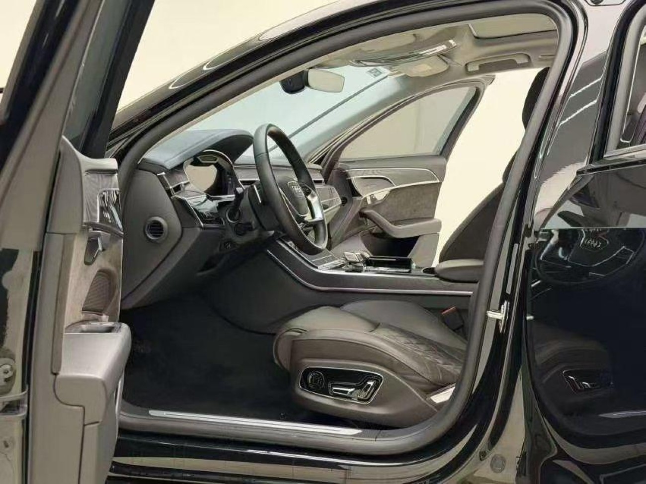 Audi A8L 50 TFSI 2021