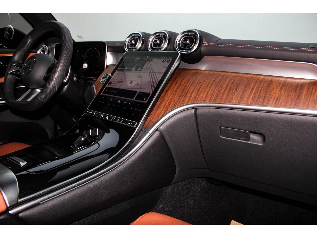 Mercedes-Benz GLC 300 L 2024